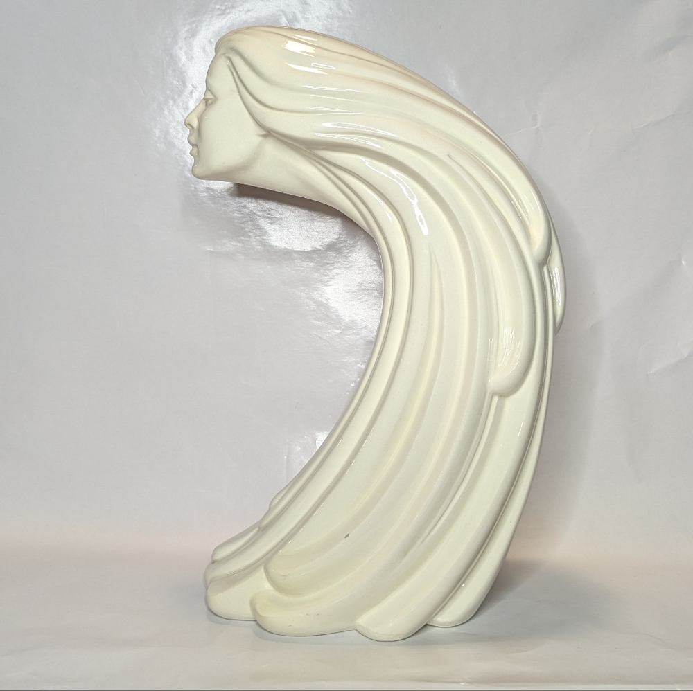 SITTRE CERAMIC PRODUCTS 14 1/4" Woman Of The Wind Sculpture | White